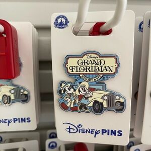 Disney Parks Grand Floridian Resort Mickey & Minnie Mouse Dapper Pin New BNWT
